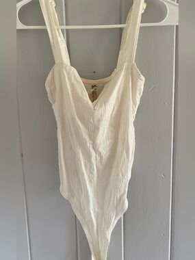 Free People Cream V-Neck Sleeveless Bodysuit